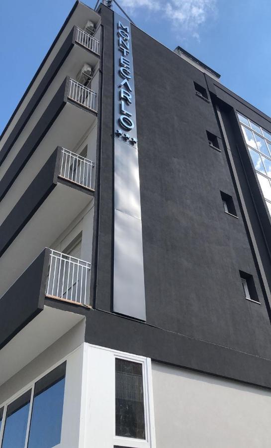 Hotel B&B Montecarlo Milano Marittima Bagian luar foto