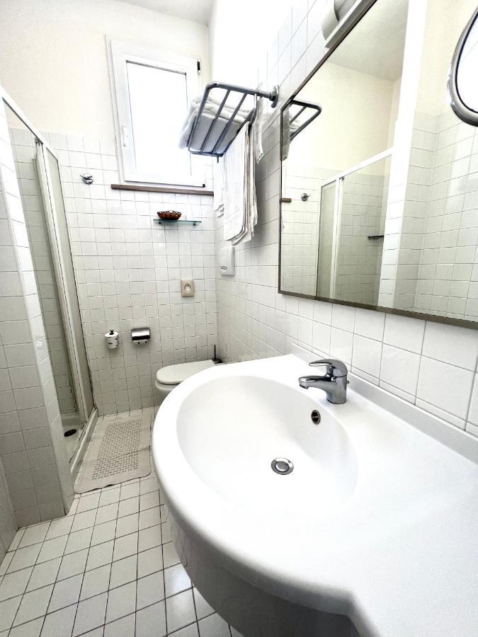 Hotel B&B Montecarlo Milano Marittima Bagian luar foto