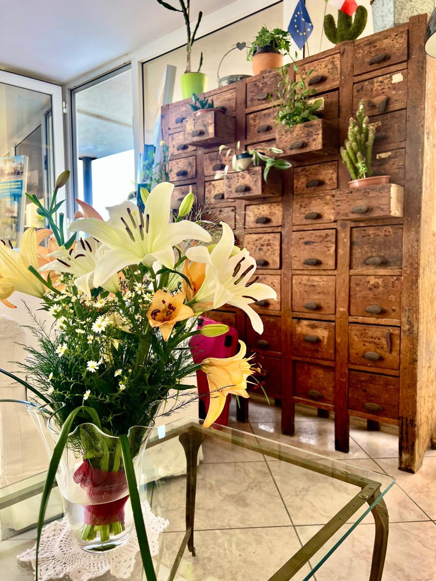 Hotel B&B Montecarlo Milano Marittima Bagian luar foto